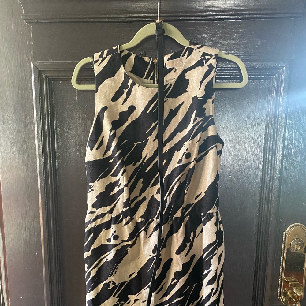 Michael Kors Dress, size 8, linen black & off-white print. Cocktail length.